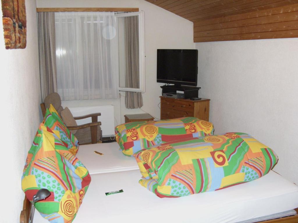 Hotel Pez Ault Disentis Zimmer foto