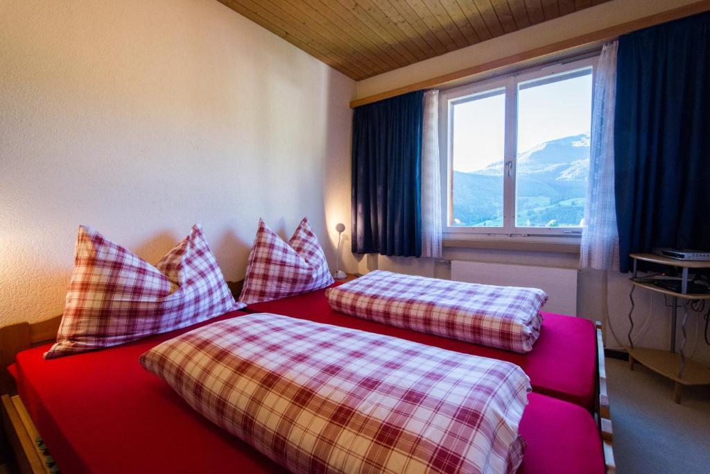 Hotel Pez Ault Disentis Zimmer foto
